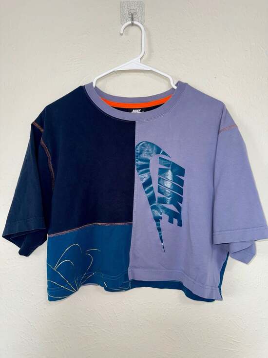 Nike Tops - Nike Women's Sportswear Reissue Colorblock Crop T-Shirt